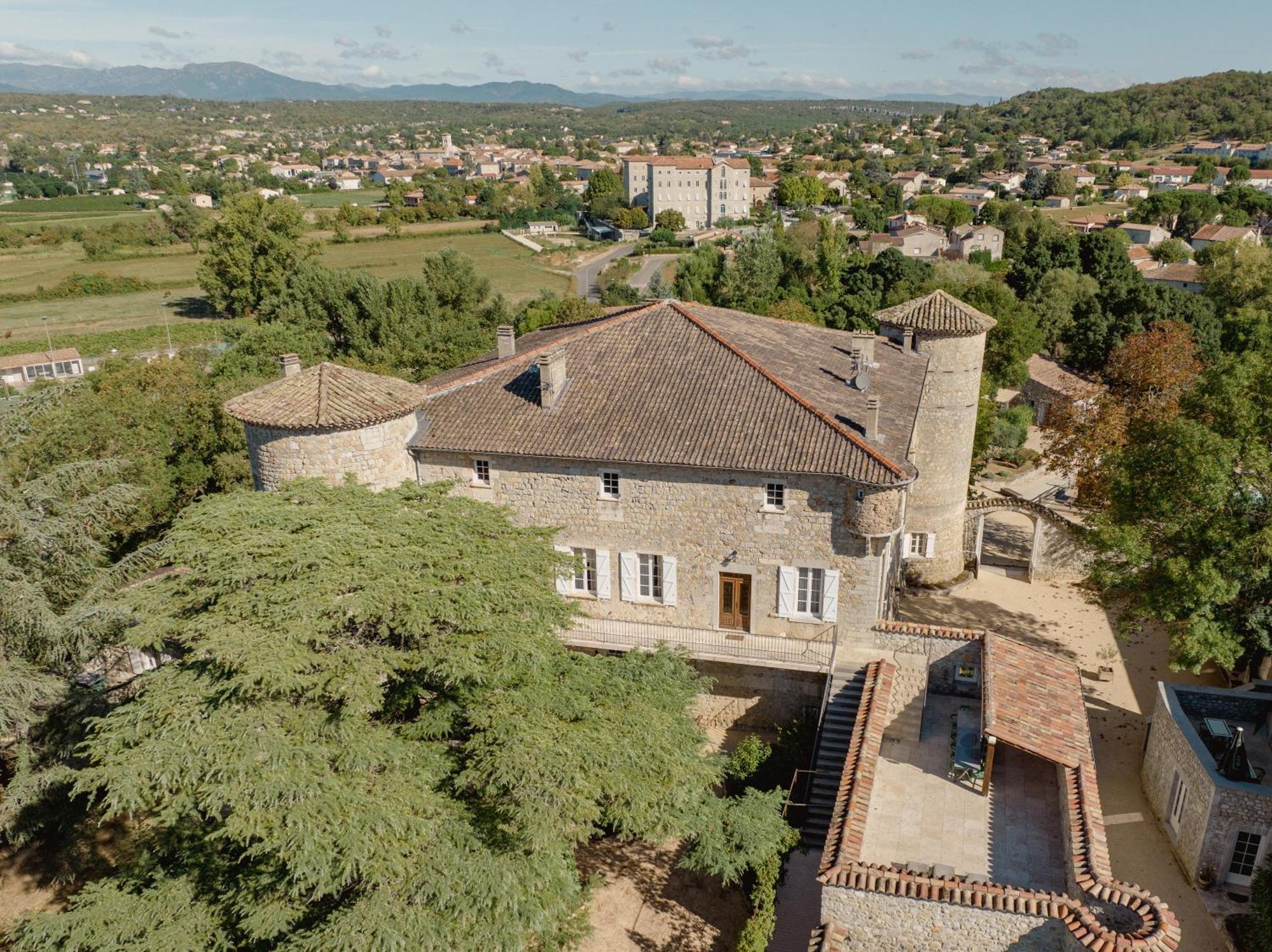 Chateau De Chaussy Ruoms Esterno foto